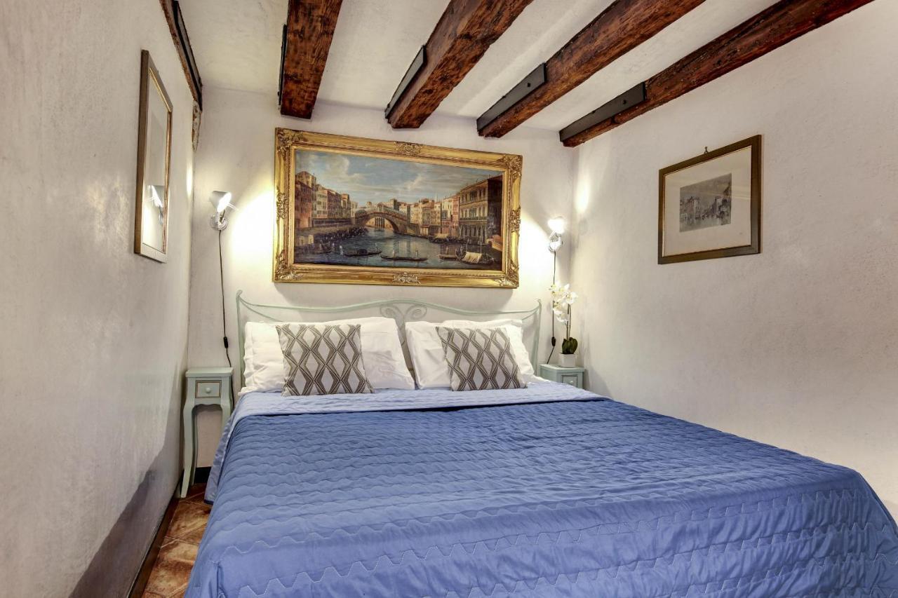 Canal view suite in Rialto Venezia Esterno foto