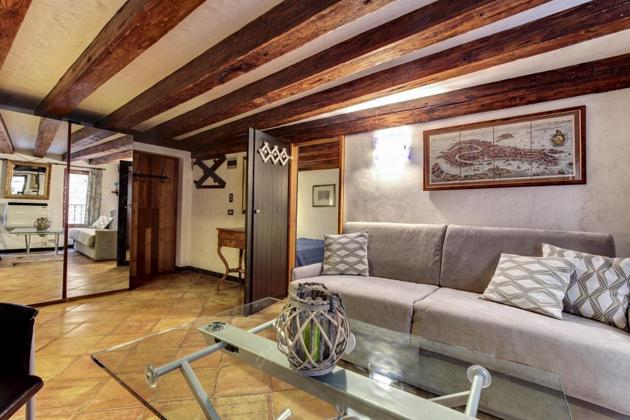 Canal view suite in Rialto Venezia Esterno foto