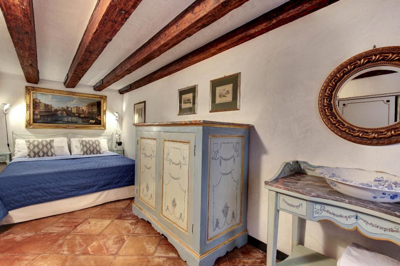 Canal view suite in Rialto Venezia Esterno foto